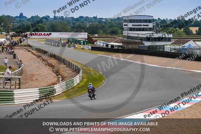 Vintage motorcycle club;eventdigitalimages;mallory park;mallory park trackday photographs;no limits trackdays;peter wileman photography;trackday digital images;trackday photos;vmcc festival 1000 bikes photographs